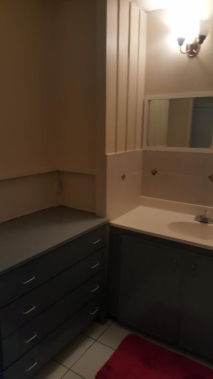Comfortable Suite 1 킹스톤 외부 사진